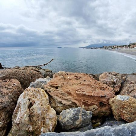 Casa Ohana Ceriale Open Space 4 Persone Εξωτερικό φωτογραφία